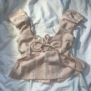 baby pink lace style top in size xs 🌸